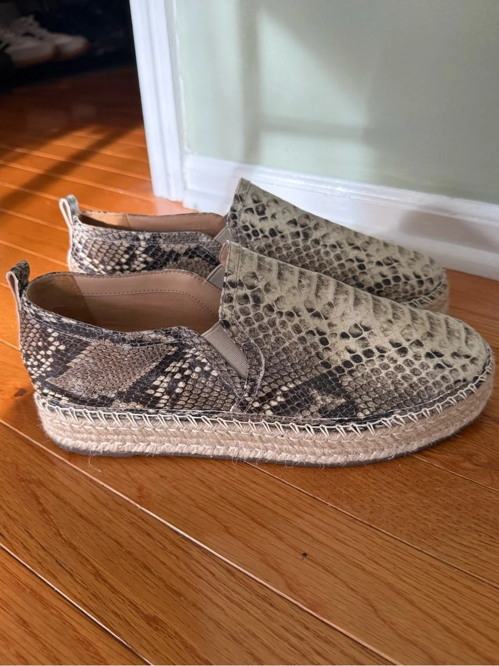 Schutz Snakeskin Leather Espadrille Platform Slip-On Shoes Size 10